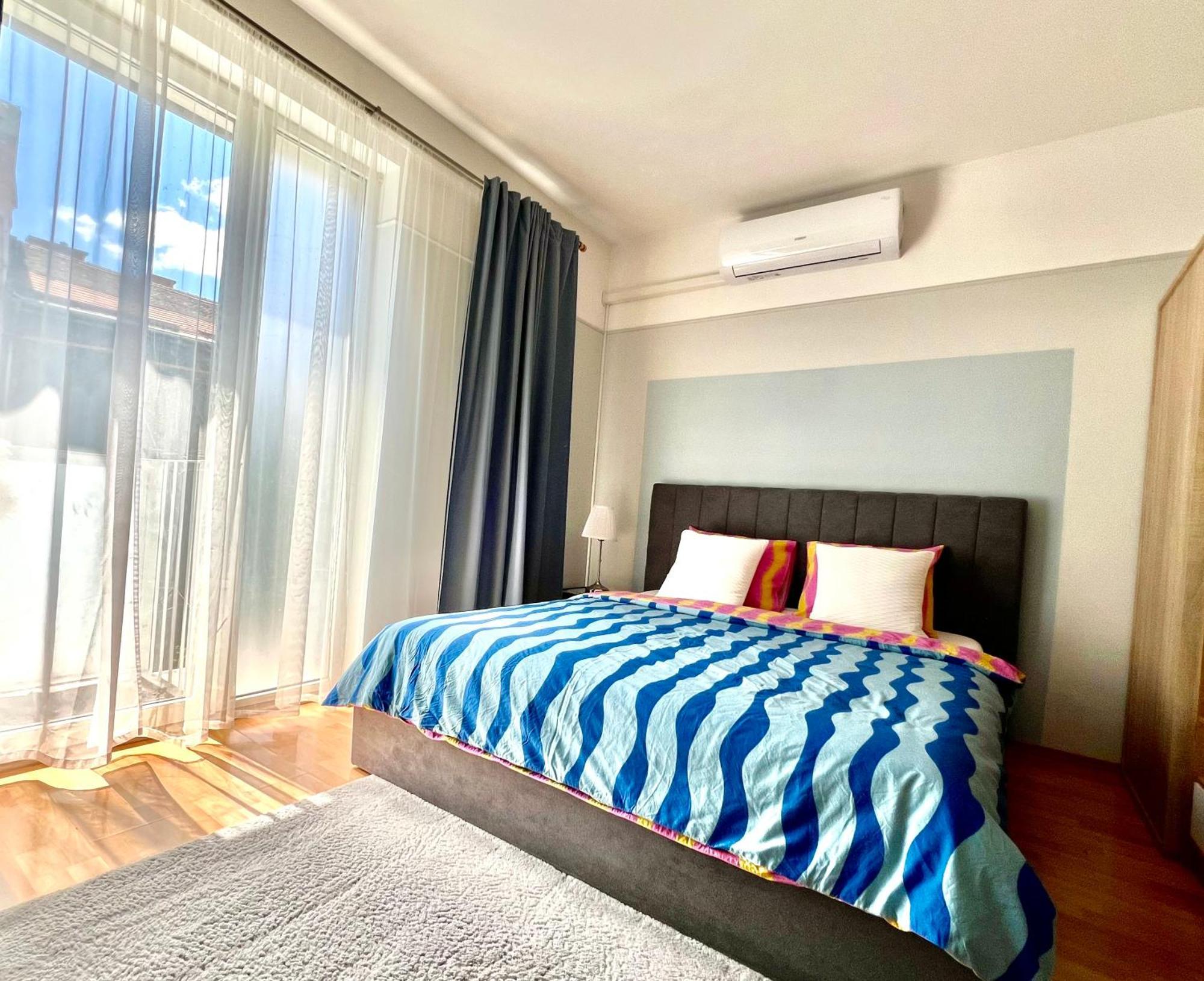 Acacia Aparhotel-Near New York Cafe Будапеща Екстериор снимка
